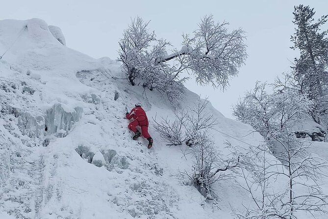 Guided Ice Climbing Activity in Pyhä - Group Size and Accessibility