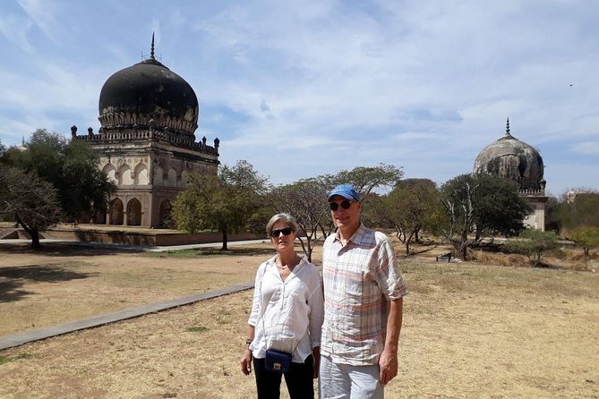 Half Day Hyderabad Tour to Golkonda Fort & Qutub Shahi Tombs in Private Car - Qutub Shahi Tombs Visit