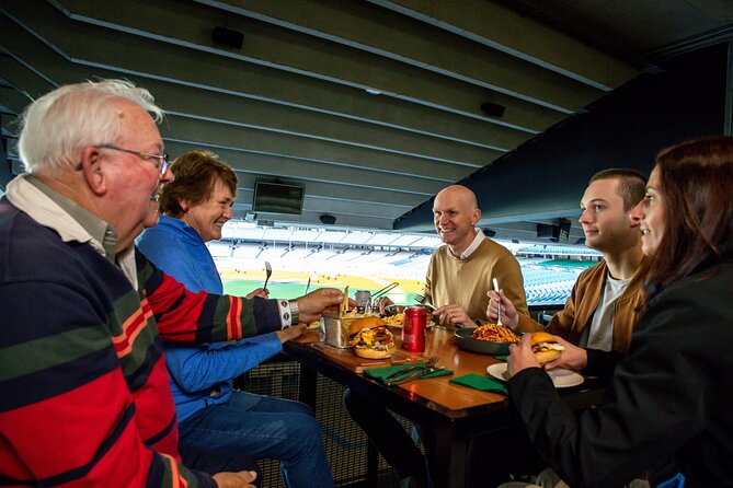 Half-Day Sports Lovers Bus Tour of Melbourne With Tour Options - Lunch and Refreshments