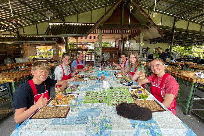 Half-Day Thai Cooking Class at Organic Farm in Chiang Mai - Organic Farm Visit