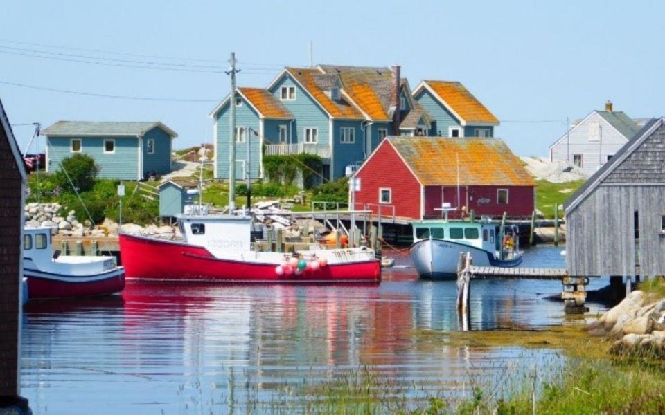 Halifax: City Sightseeing Tour With Peggys Cove Visit - Peggys Cove Lighthouse