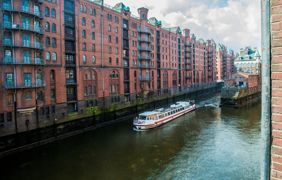 Hamburg: 2-Hour Harbor Cruise - Accessibility and Cancellation