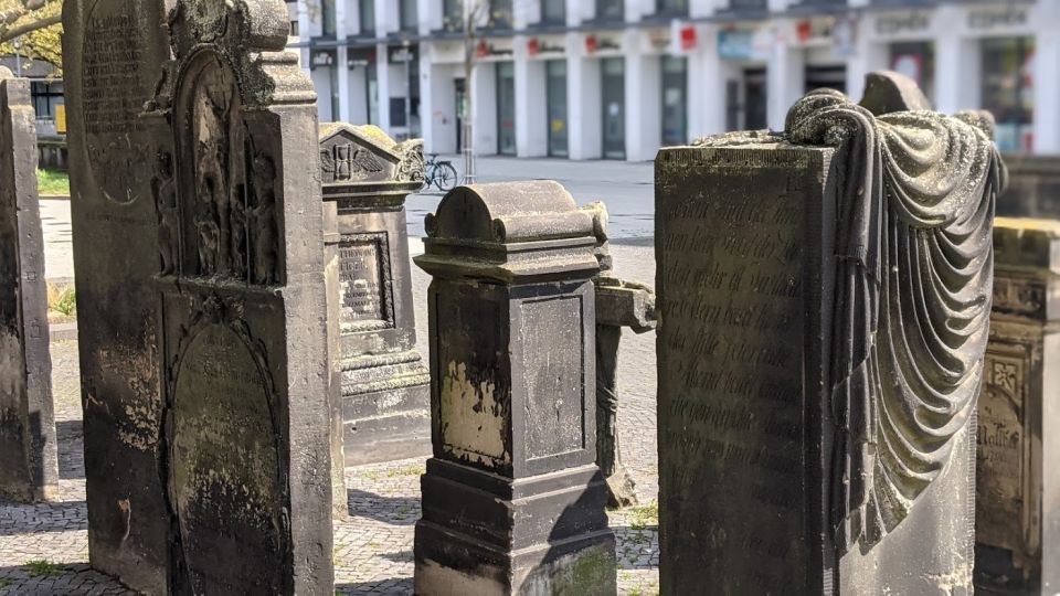 Hannover: Self-Guided Old Town Walk to Explore the City - Booking Your Adventure