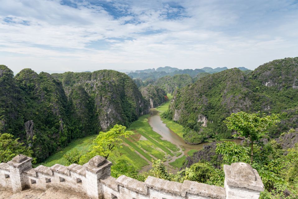 Hanoi - Hoa Lu and Tam Coc - Hanoi Full Day Tour - What to Bring