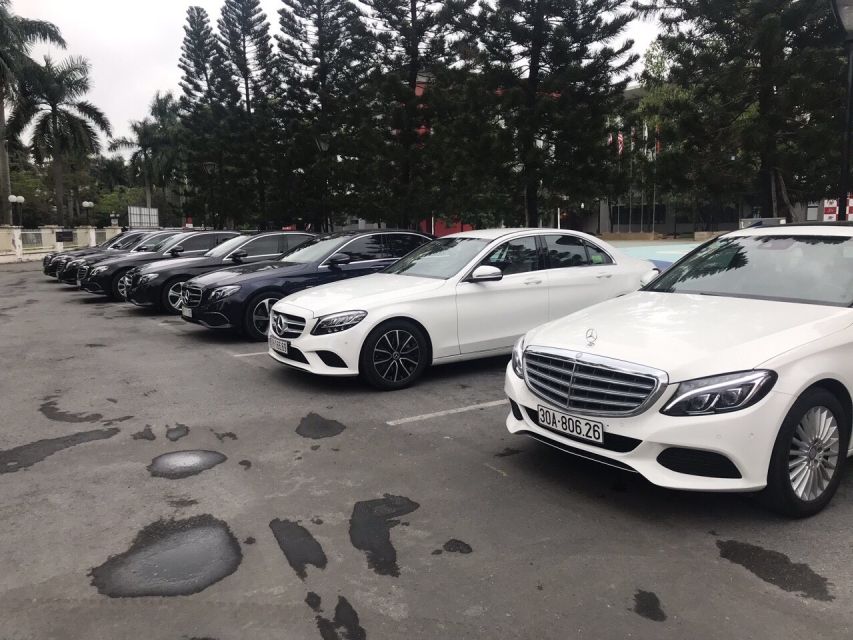 Hanoi: Private Noi Bai International Airport Transfer - Vehicle and Driver Information