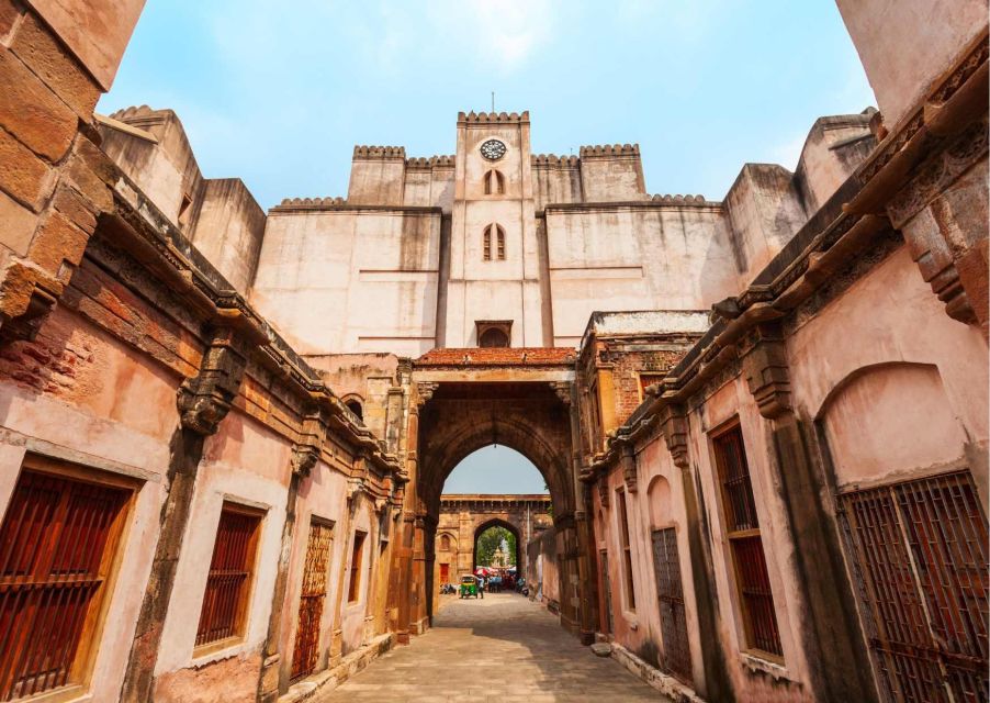 Heritage & Cultural Walk of Ahmedabad (2 Hours Tour) - Meeting Point Details