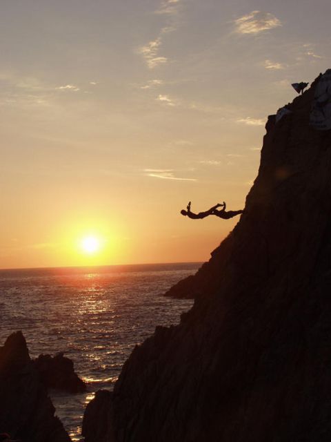 High Cliff Divers by Night With Dinner From Acapulco - Group Size