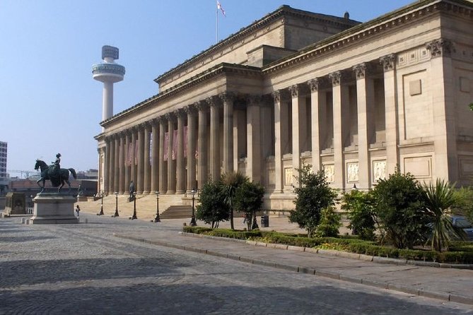 History Guided Tour of Liverpool and the Beatles - Exploring the City