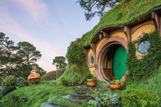 Hobbiton Movie Set Experience: Private Tour From Auckland - Photo Opportunities