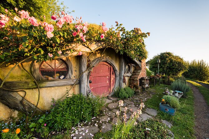 Hobbiton Movie Set Group Tour Early Access (Avoid the Crowds!) - Inclusions and Amenities