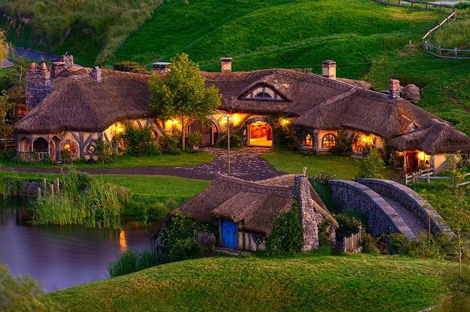 Hobbiton Movie Set Small Group Tour From Auckland - Inclusions and Exclusions