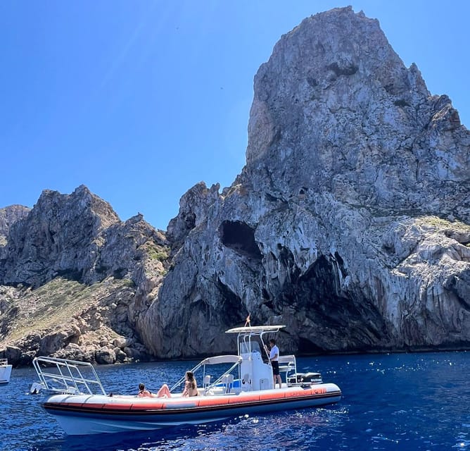 Ibiza: Private SpeedBoat to Es Vedra & Atlantis + Snorkel - Swim and Snorkel