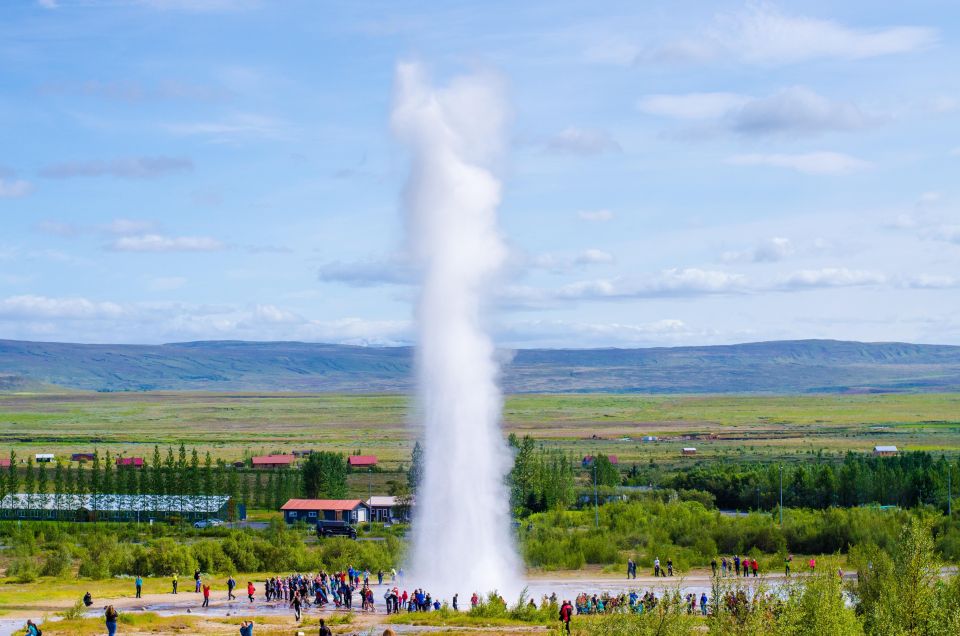 Iceland Stopover: The Golden Circle Tour - Tour Logistics