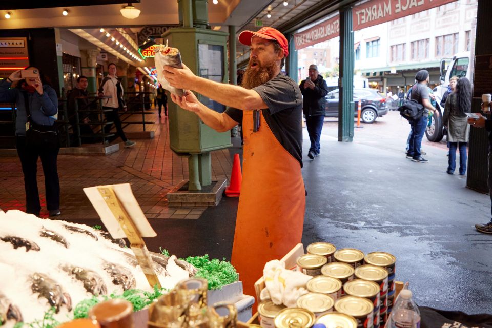 Insiders Breakfast and Culture Tour of Pike Place Market - Merchant Interactions