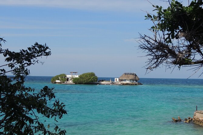 Island Hopping Snorkel Paradise From Cartagena - Accessibility and Limitations