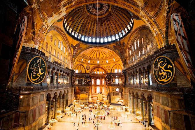 Istanbul Highlights Small-Group Walking Guided Tour and Transfers - Venture Into Topkapi Palace
