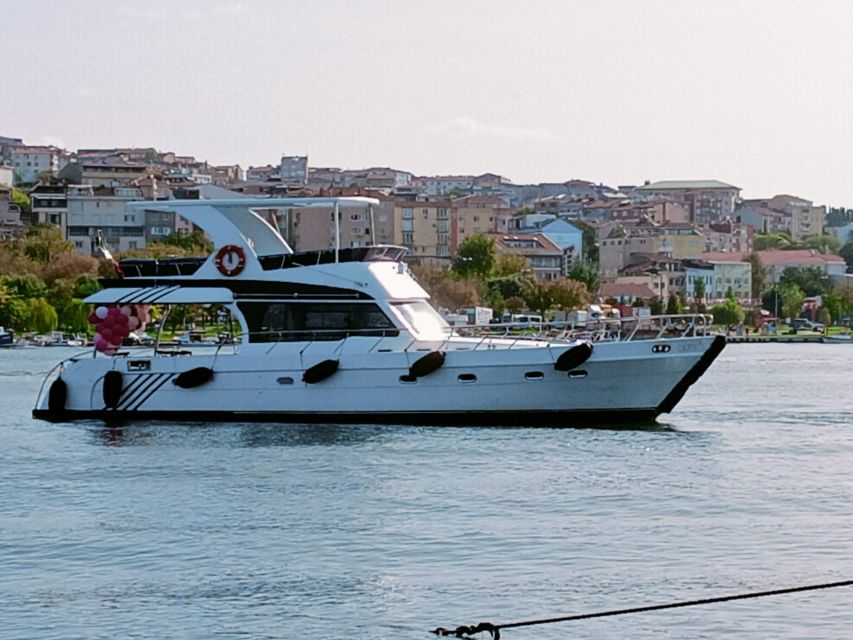 Istanbul Private Luxury Yacht on Bosphorus 14 Meter (46 Feet) - Booking Information