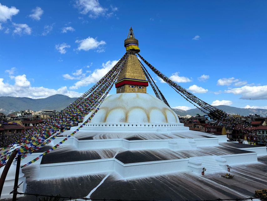 Kathmandus Cultural Tour: Buddha, Pashupatinath & Bhaktapur - Bodnath Stupa Attractions