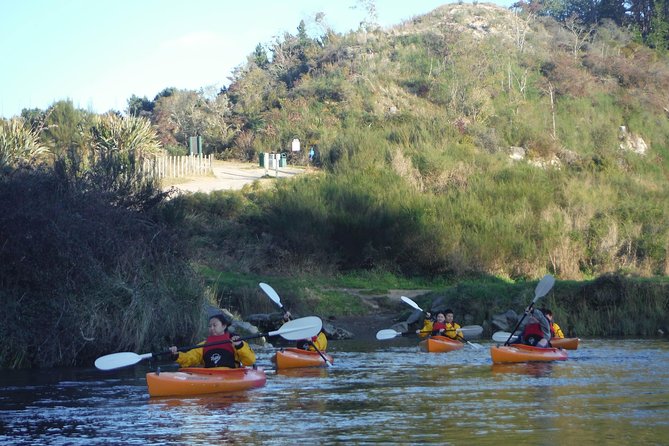 Kayak the Waikato River Taupo - Meeting and Transportation Details