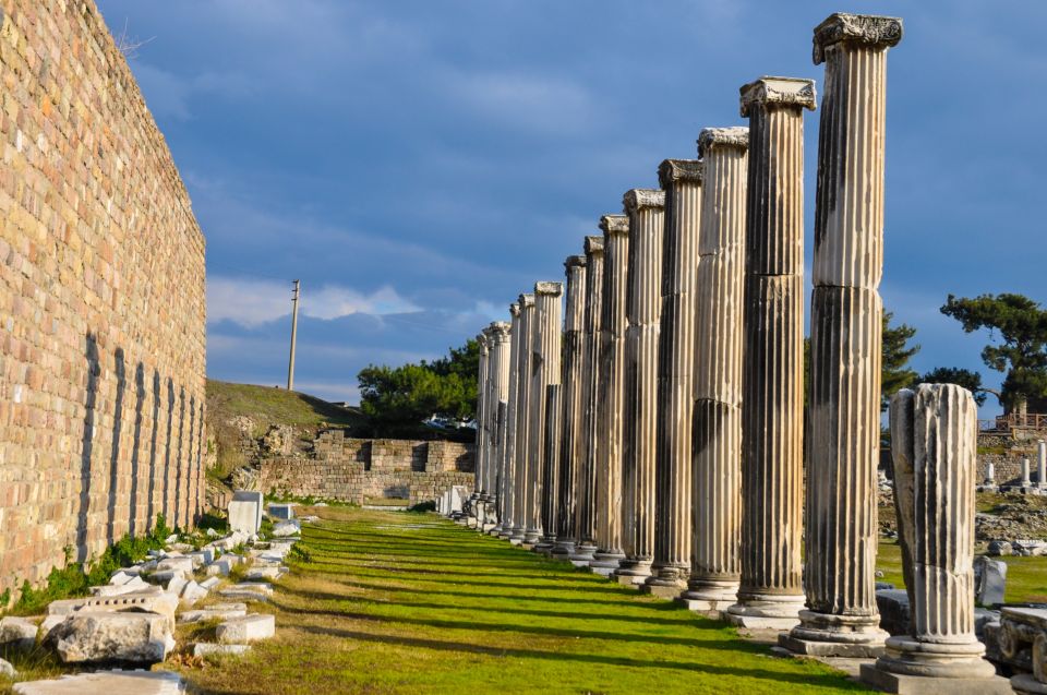 Kusadasi & Selcuk: Day Tour to Pergamon & Asklepion - Discovering Asklepion