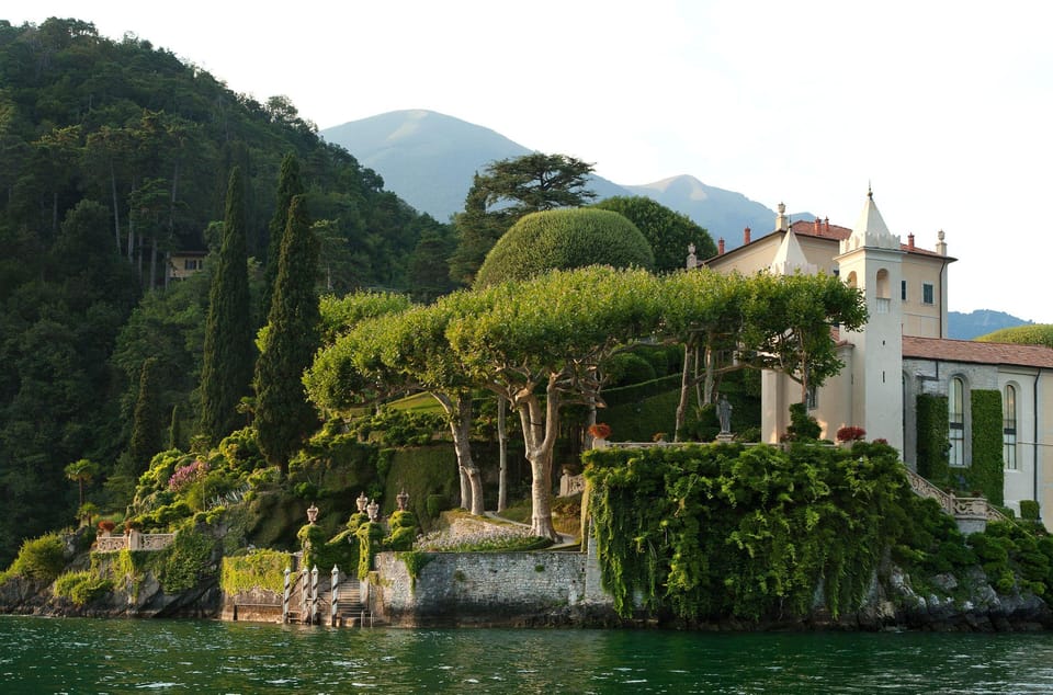 Lake Como: Boat Ride With an Elegant Black Boat - Customization Options