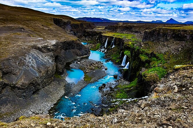 Landmannalaugar, Hekla, Sigoldugljufur 4x4 Tour With Hiking - Weather Considerations