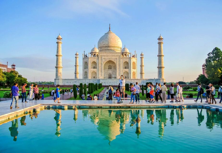 License Tour Guide in Agra- Taj Mahal - Important Information