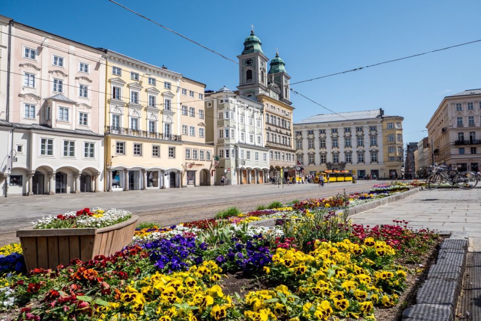 Linz: Private Guided Cycling Tour - Scenic Routes and Attractions