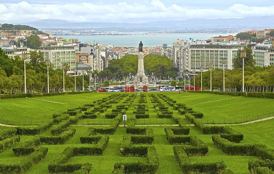 Lisbon Private Tour - Visiting the Se Catedral De Lisboa