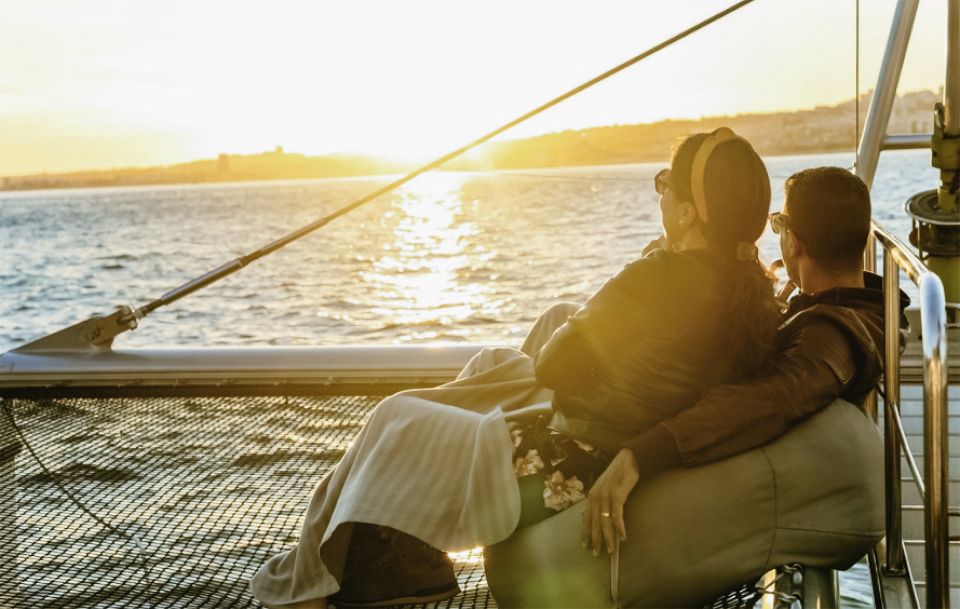 Lisbon: Sunset Catamaran Tour With Music and Drink - Important Information