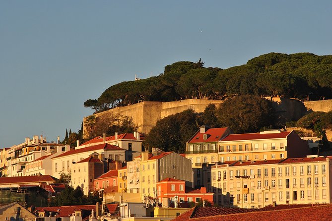 Lisbon Sunset Sailing Cruise With a Drink-2h Small Group Tour - Landmark Highlights