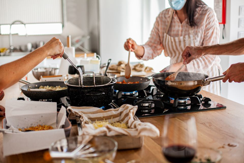 Lisbon: Traditional Portuguese Cooking Class - Cultural Immersion