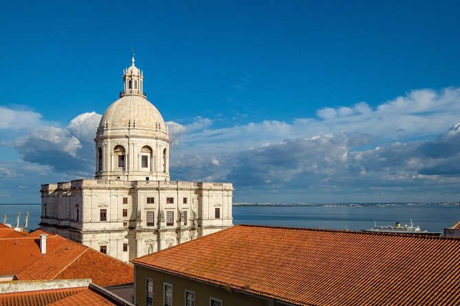 Lisbon Walking Tour With a Photographer - Morning Edition - Accessibility and Requirements
