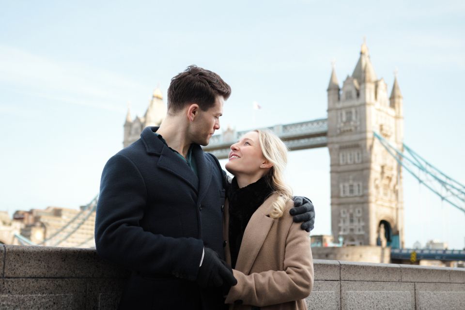 London: Professional Photoshoot at Tower Bridge - Meeting Location Details