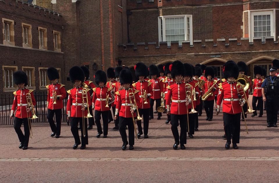 London: Royalty Walking Tour With Changing of the Guard - Meeting and Starting Point