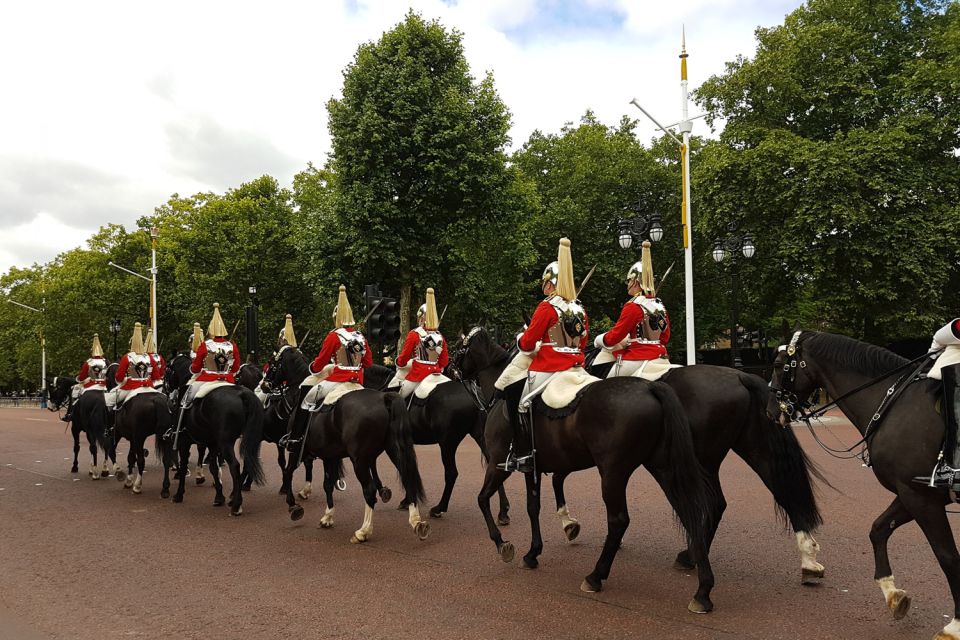 London: Top 30 Sights Walking Tour and Tower Bridge Exhibit - Inclusions and Meeting Point