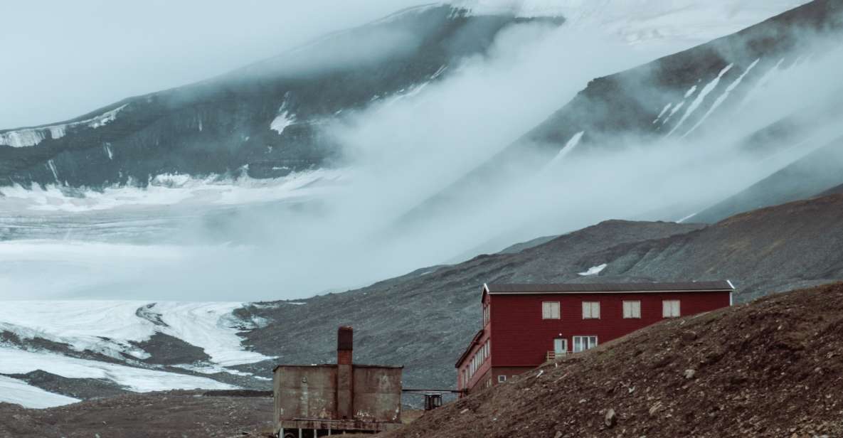 Longyearbyen: Private Guided Walking Tour - Customer Reviews and Testimonials