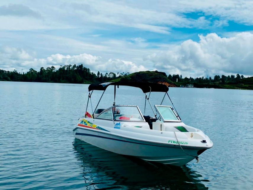 Luxury Boat Ride - Guatapé - Inclusions and Exclusions