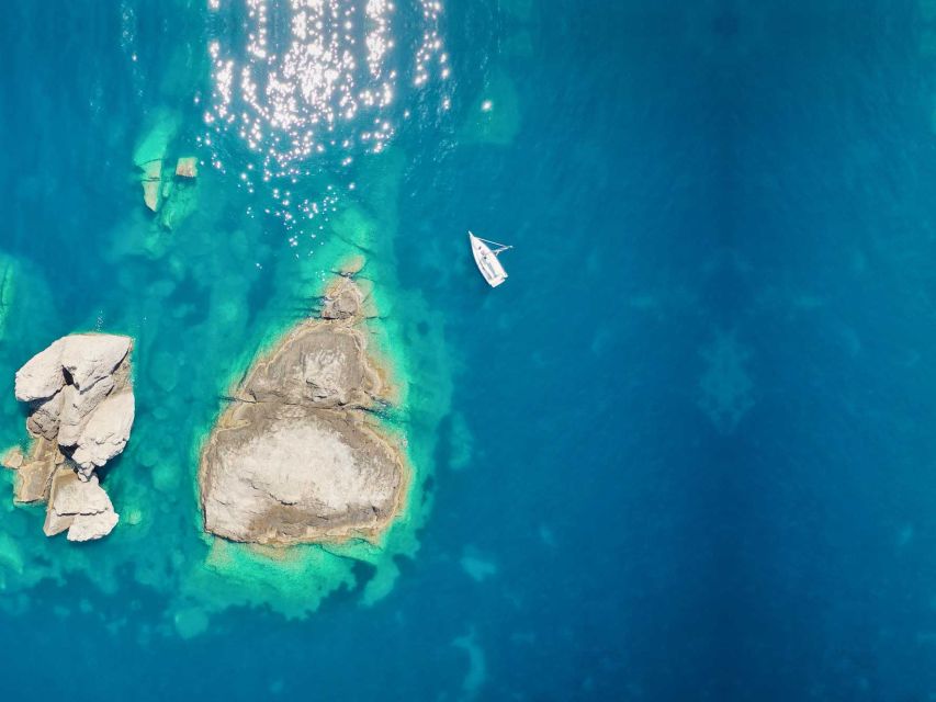 Luxury Private Cruise to Paxos, Antipaxos & Blue Caves. - Included Amenities