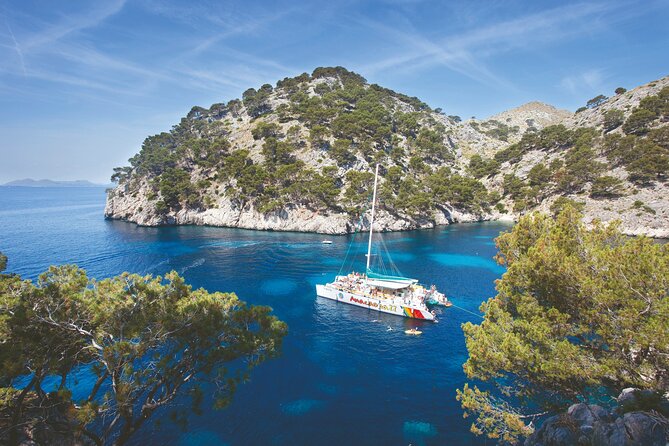 Mallorca Catamaran Cruise With Scenic Views and BBQ Lunch - Accessibility Options