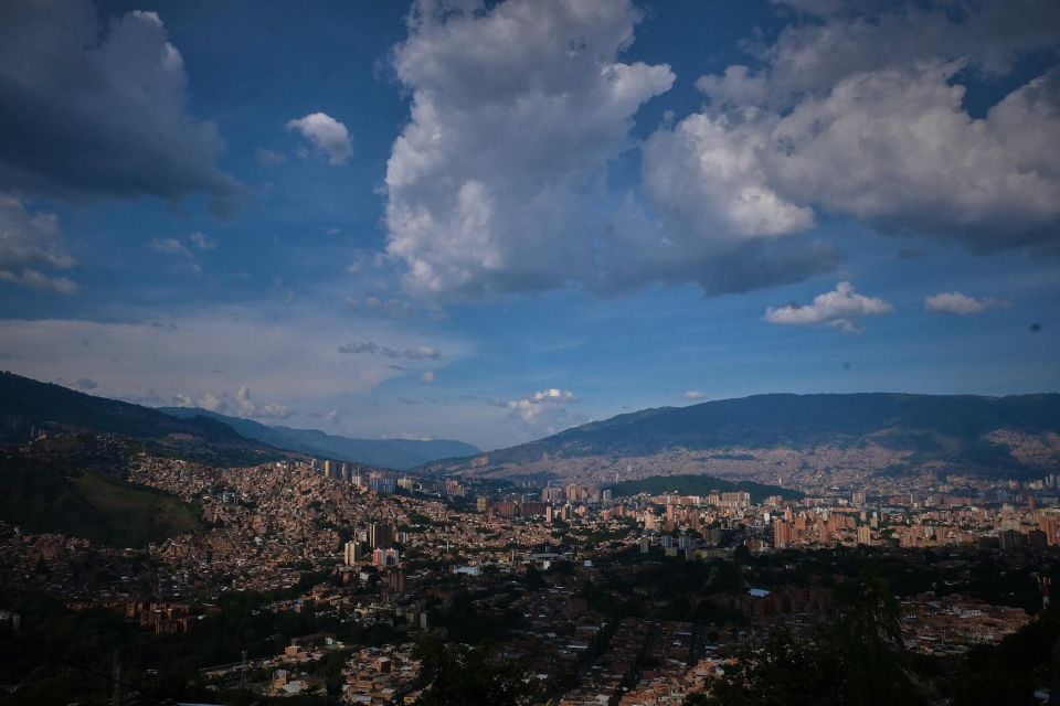 Medellin Afro Tour in Comuna 13 - Personal Reflections and Insights