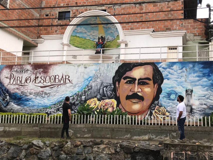 Medellín: Private Pablo Escobar Tour With Cable Car Ride - Importance of Inflexion Memorial