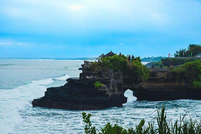 Mengwi Temple, Sacred Monkey Forest, Tanah Lot Sunset Tour - Tanah Lot Temple Sunset