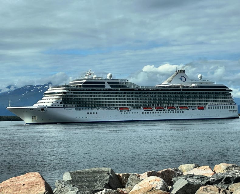 Molde: Atlantic Coast Highway and Bud Village Tour - Accessibility and Restrictions