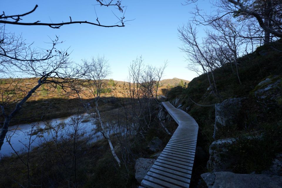 Molde - Guided Hike Along Mount Varden - Fitness and Difficulty Levels