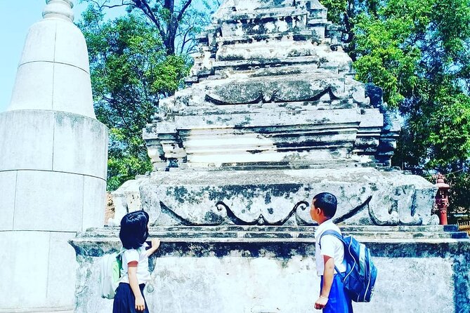 Morning Tour,Ak Phnom Temple,Rice Wine,Rice Paper, Killing Field - Visit to the Killing Fields
