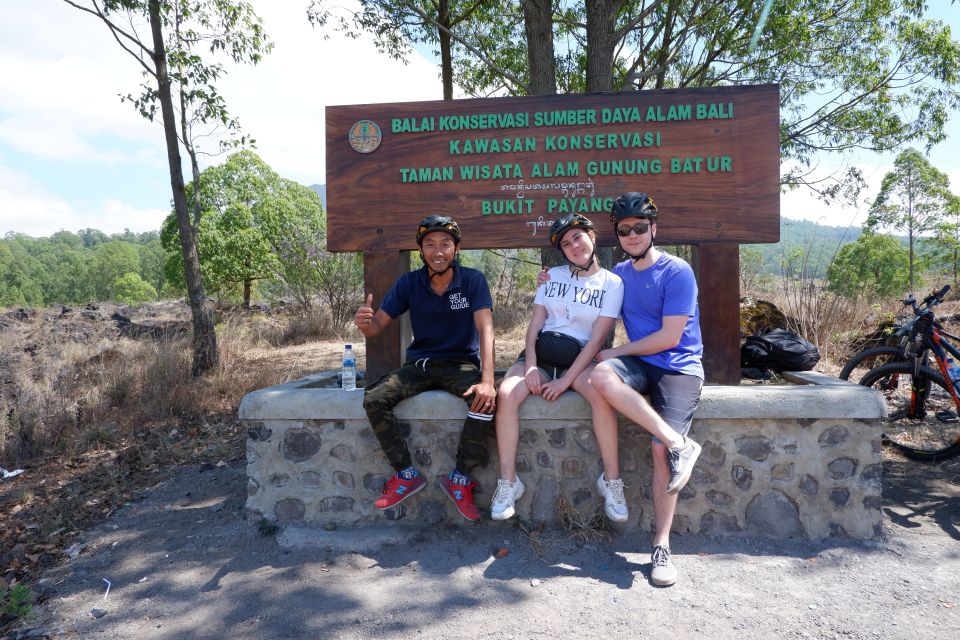 Mount Batur: Black Lava Cycling Tour W/ Natural Hot Spring - Refreshing Shower at Mt. Batur Lounge