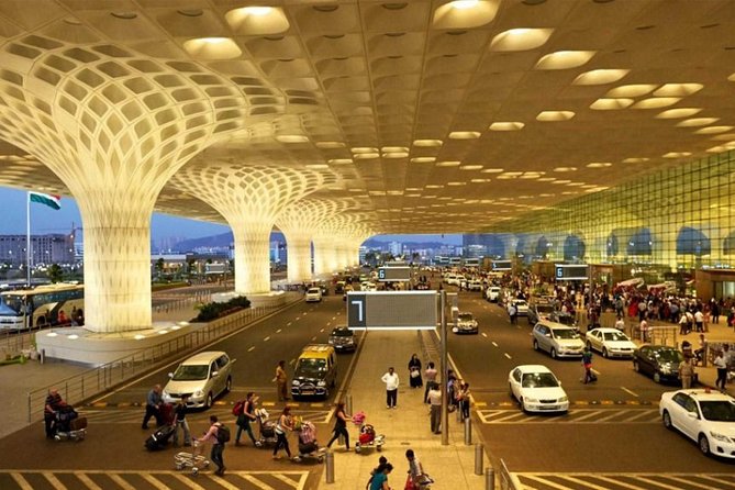 Mumbai Airport Transfer in Private Vehicle - Booking Process and Customization