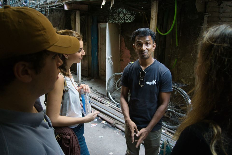 Mumbai: Private Bollywood and Dharavi Slum Tour - Community Insights