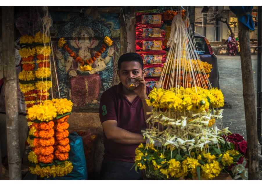 Mumbai: Temples and Shrines Guided Walking Tour - Tour Inclusions